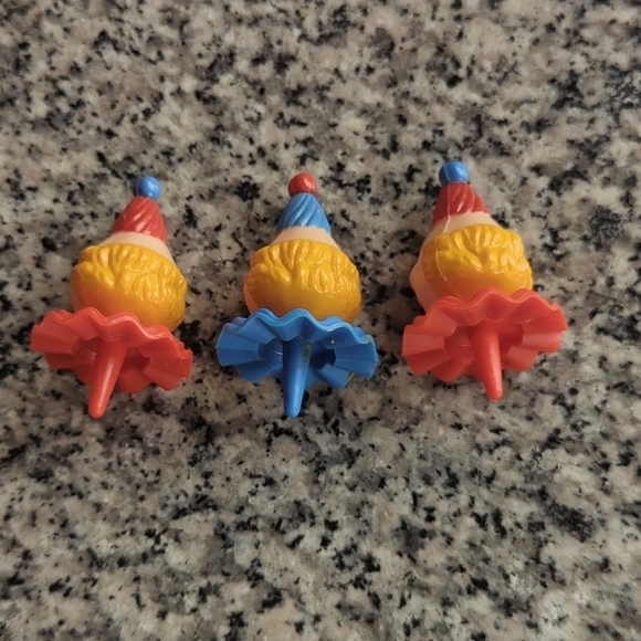 VINTAGE (1970s) Smiling Clowns Cupcake Decor 3 pieces - Picture 2 of 2